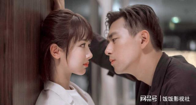 逃离昏暗下的小村